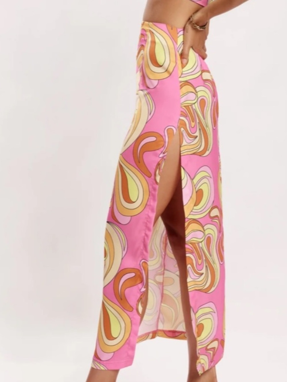 Meshki Frankie Two Tone Skirt Pink & Yellow Swirl Psychedelic Print Medium